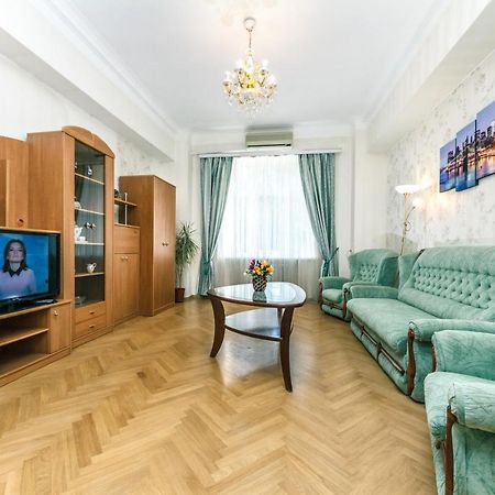 Khreschatyk Apartments Kiev Bagian luar foto